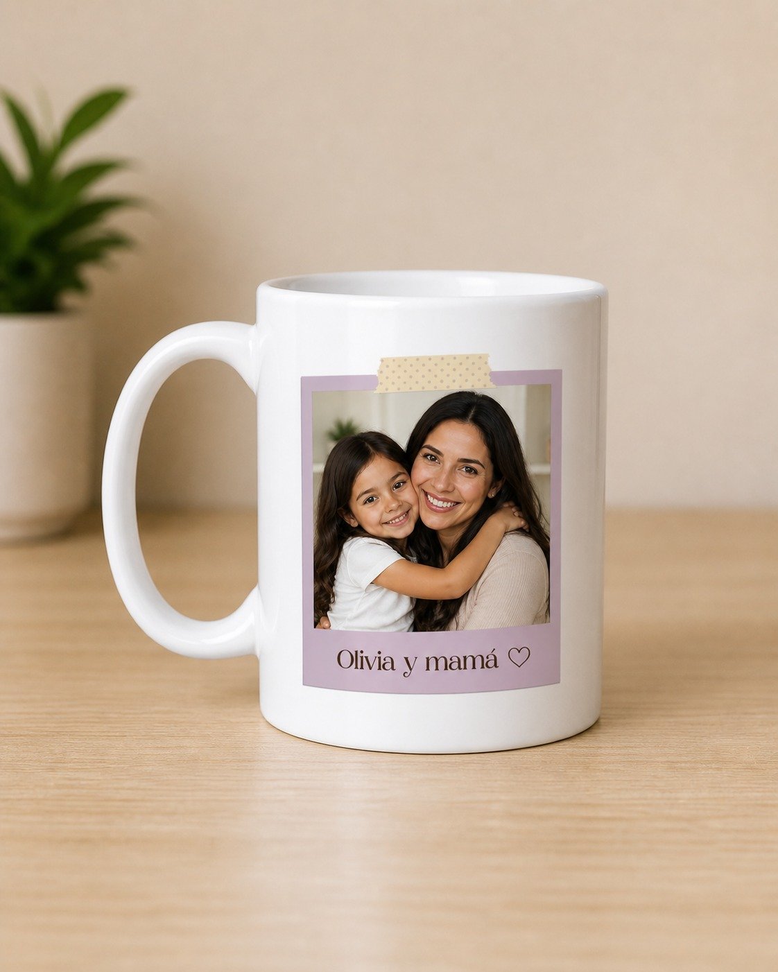Taza con foto familiar en la oficina
